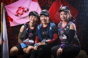 BIB: 
                            <button type="button" onclick="openModal(13511692)" class="btn btn-primary btn-sm float-right btn-popup" data-toggle="modal" data-target=".modal-high-quality">
                        <i class="fas fa-shopping-cart"></i> Add to Cart
                    </button>
                                            <button type="button" onclick="isThisMe(13511692, true)" class="btn btn-success btn-sm float-right btn-popup btn-isme hidden" data-toggle="tooltip" data-placement="bottom" title="นี่คือรูปของคุณใช่ไหม คลิกที่นี่เพื่อเอาเข้าอัลบั้ม">
                        <i class="fas fa-plus"></i> Add to album
                    </button>
                    <button type="button" onclick="isThisMe(13511692, false)" class="btn btn-warning btn-sm float-right btn-popup btn-isnotme hidden">
                        <i class="fas fa-ban"></i> Remove from album
                    </button>