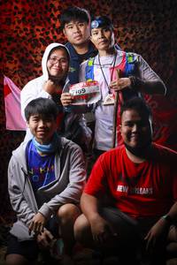 BIB: 
                            <button type="button" onclick="openModal(13512487)" class="btn btn-primary btn-sm float-right btn-popup" data-toggle="modal" data-target=".modal-high-quality">
                        <i class="fas fa-shopping-cart"></i> Add to Cart
                    </button>
                                            <button type="button" onclick="isThisMe(13512487, true)" class="btn btn-success btn-sm float-right btn-popup btn-isme hidden" data-toggle="tooltip" data-placement="bottom" title="นี่คือรูปของคุณใช่ไหม คลิกที่นี่เพื่อเอาเข้าอัลบั้ม">
                        <i class="fas fa-plus"></i> Add to album
                    </button>
                    <button type="button" onclick="isThisMe(13512487, false)" class="btn btn-warning btn-sm float-right btn-popup btn-isnotme hidden">
                        <i class="fas fa-ban"></i> Remove from album
                    </button>