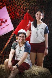 BIB: 
                            <button type="button" onclick="openModal(13510563)" class="btn btn-primary btn-sm float-right btn-popup" data-toggle="modal" data-target=".modal-high-quality">
                        <i class="fas fa-shopping-cart"></i> Add to Cart
                    </button>
                                            <button type="button" onclick="isThisMe(13510563, true)" class="btn btn-success btn-sm float-right btn-popup btn-isme hidden" data-toggle="tooltip" data-placement="bottom" title="นี่คือรูปของคุณใช่ไหม คลิกที่นี่เพื่อเอาเข้าอัลบั้ม">
                        <i class="fas fa-plus"></i> Add to album
                    </button>
                    <button type="button" onclick="isThisMe(13510563, false)" class="btn btn-warning btn-sm float-right btn-popup btn-isnotme hidden">
                        <i class="fas fa-ban"></i> Remove from album
                    </button>