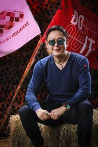 BIB: 
                            <button type="button" onclick="openModal(13510805)" class="btn btn-primary btn-sm float-right btn-popup" data-toggle="modal" data-target=".modal-high-quality">
                        <i class="fas fa-shopping-cart"></i> Add to Cart
                    </button>
                                            <button type="button" onclick="isThisMe(13510805, true)" class="btn btn-success btn-sm float-right btn-popup btn-isme hidden" data-toggle="tooltip" data-placement="bottom" title="นี่คือรูปของคุณใช่ไหม คลิกที่นี่เพื่อเอาเข้าอัลบั้ม">
                        <i class="fas fa-plus"></i> Add to album
                    </button>
                    <button type="button" onclick="isThisMe(13510805, false)" class="btn btn-warning btn-sm float-right btn-popup btn-isnotme hidden">
                        <i class="fas fa-ban"></i> Remove from album
                    </button>