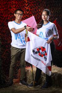 BIB: 
                            <button type="button" onclick="openModal(13564622)" class="btn btn-primary btn-sm float-right btn-popup" data-toggle="modal" data-target=".modal-high-quality">
                        <i class="fas fa-shopping-cart"></i> Add to Cart
                    </button>
                                            <button type="button" onclick="isThisMe(13564622, true)" class="btn btn-success btn-sm float-right btn-popup btn-isme hidden" data-toggle="tooltip" data-placement="bottom" title="นี่คือรูปของคุณใช่ไหม คลิกที่นี่เพื่อเอาเข้าอัลบั้ม">
                        <i class="fas fa-plus"></i> Add to album
                    </button>
                    <button type="button" onclick="isThisMe(13564622, false)" class="btn btn-warning btn-sm float-right btn-popup btn-isnotme hidden">
                        <i class="fas fa-ban"></i> Remove from album
                    </button>