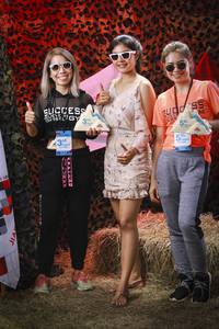 BIB: 
                            <button type="button" onclick="openModal(13517425)" class="btn btn-primary btn-sm float-right btn-popup" data-toggle="modal" data-target=".modal-high-quality">
                        <i class="fas fa-shopping-cart"></i> Add to Cart
                    </button>
                                            <button type="button" onclick="isThisMe(13517425, true)" class="btn btn-success btn-sm float-right btn-popup btn-isme hidden" data-toggle="tooltip" data-placement="bottom" title="นี่คือรูปของคุณใช่ไหม คลิกที่นี่เพื่อเอาเข้าอัลบั้ม">
                        <i class="fas fa-plus"></i> Add to album
                    </button>
                    <button type="button" onclick="isThisMe(13517425, false)" class="btn btn-warning btn-sm float-right btn-popup btn-isnotme hidden">
                        <i class="fas fa-ban"></i> Remove from album
                    </button>