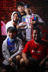 BIB: 
                            <button type="button" onclick="openModal(13566279)" class="btn btn-primary btn-sm float-right btn-popup" data-toggle="modal" data-target=".modal-high-quality">
                        <i class="fas fa-shopping-cart"></i> Add to Cart
                    </button>
                                            <button type="button" onclick="isThisMe(13566279, true)" class="btn btn-success btn-sm float-right btn-popup btn-isme hidden" data-toggle="tooltip" data-placement="bottom" title="นี่คือรูปของคุณใช่ไหม คลิกที่นี่เพื่อเอาเข้าอัลบั้ม">
                        <i class="fas fa-plus"></i> Add to album
                    </button>
                    <button type="button" onclick="isThisMe(13566279, false)" class="btn btn-warning btn-sm float-right btn-popup btn-isnotme hidden">
                        <i class="fas fa-ban"></i> Remove from album
                    </button>