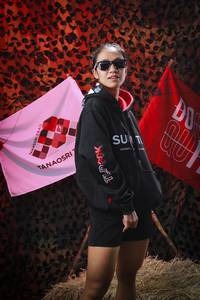 BIB: 
                            <button type="button" onclick="openModal(13568961)" class="btn btn-primary btn-sm float-right btn-popup" data-toggle="modal" data-target=".modal-high-quality">
                        <i class="fas fa-shopping-cart"></i> Add to Cart
                    </button>
                                            <button type="button" onclick="isThisMe(13568961, true)" class="btn btn-success btn-sm float-right btn-popup btn-isme hidden" data-toggle="tooltip" data-placement="bottom" title="นี่คือรูปของคุณใช่ไหม คลิกที่นี่เพื่อเอาเข้าอัลบั้ม">
                        <i class="fas fa-plus"></i> Add to album
                    </button>
                    <button type="button" onclick="isThisMe(13568961, false)" class="btn btn-warning btn-sm float-right btn-popup btn-isnotme hidden">
                        <i class="fas fa-ban"></i> Remove from album
                    </button>