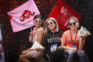 BIB: 
                            <button type="button" onclick="openModal(13517423)" class="btn btn-primary btn-sm float-right btn-popup" data-toggle="modal" data-target=".modal-high-quality">
                        <i class="fas fa-shopping-cart"></i> Add to Cart
                    </button>
                                            <button type="button" onclick="isThisMe(13517423, true)" class="btn btn-success btn-sm float-right btn-popup btn-isme hidden" data-toggle="tooltip" data-placement="bottom" title="นี่คือรูปของคุณใช่ไหม คลิกที่นี่เพื่อเอาเข้าอัลบั้ม">
                        <i class="fas fa-plus"></i> Add to album
                    </button>
                    <button type="button" onclick="isThisMe(13517423, false)" class="btn btn-warning btn-sm float-right btn-popup btn-isnotme hidden">
                        <i class="fas fa-ban"></i> Remove from album
                    </button>