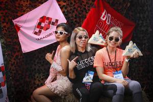 BIB: 
                            <button type="button" onclick="openModal(13517421)" class="btn btn-primary btn-sm float-right btn-popup" data-toggle="modal" data-target=".modal-high-quality">
                        <i class="fas fa-shopping-cart"></i> Add to Cart
                    </button>
                                            <button type="button" onclick="isThisMe(13517421, true)" class="btn btn-success btn-sm float-right btn-popup btn-isme hidden" data-toggle="tooltip" data-placement="bottom" title="นี่คือรูปของคุณใช่ไหม คลิกที่นี่เพื่อเอาเข้าอัลบั้ม">
                        <i class="fas fa-plus"></i> Add to album
                    </button>
                    <button type="button" onclick="isThisMe(13517421, false)" class="btn btn-warning btn-sm float-right btn-popup btn-isnotme hidden">
                        <i class="fas fa-ban"></i> Remove from album
                    </button>