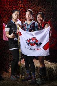 BIB: 
                            <button type="button" onclick="openModal(13565377)" class="btn btn-primary btn-sm float-right btn-popup" data-toggle="modal" data-target=".modal-high-quality">
                        <i class="fas fa-shopping-cart"></i> Add to Cart
                    </button>
                                            <button type="button" onclick="isThisMe(13565377, true)" class="btn btn-success btn-sm float-right btn-popup btn-isme hidden" data-toggle="tooltip" data-placement="bottom" title="นี่คือรูปของคุณใช่ไหม คลิกที่นี่เพื่อเอาเข้าอัลบั้ม">
                        <i class="fas fa-plus"></i> Add to album
                    </button>
                    <button type="button" onclick="isThisMe(13565377, false)" class="btn btn-warning btn-sm float-right btn-popup btn-isnotme hidden">
                        <i class="fas fa-ban"></i> Remove from album
                    </button>