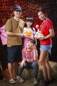 BIB: 
                            <button type="button" onclick="openModal(13516482)" class="btn btn-primary btn-sm float-right btn-popup" data-toggle="modal" data-target=".modal-high-quality">
                        <i class="fas fa-shopping-cart"></i> Add to Cart
                    </button>
                                            <button type="button" onclick="isThisMe(13516482, true)" class="btn btn-success btn-sm float-right btn-popup btn-isme hidden" data-toggle="tooltip" data-placement="bottom" title="นี่คือรูปของคุณใช่ไหม คลิกที่นี่เพื่อเอาเข้าอัลบั้ม">
                        <i class="fas fa-plus"></i> Add to album
                    </button>
                    <button type="button" onclick="isThisMe(13516482, false)" class="btn btn-warning btn-sm float-right btn-popup btn-isnotme hidden">
                        <i class="fas fa-ban"></i> Remove from album
                    </button>