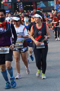 BIB: 
                            <button type="button" onclick="openModal(13520790)" class="btn btn-primary btn-sm float-right btn-popup" data-toggle="modal" data-target=".modal-high-quality">
                        <i class="fas fa-shopping-cart"></i> Add to Cart
                    </button>
                                            <button type="button" onclick="isThisMe(13520790, true)" class="btn btn-success btn-sm float-right btn-popup btn-isme hidden" data-toggle="tooltip" data-placement="bottom" title="นี่คือรูปของคุณใช่ไหม คลิกที่นี่เพื่อเอาเข้าอัลบั้ม">
                        <i class="fas fa-plus"></i> Add to album
                    </button>
                    <button type="button" onclick="isThisMe(13520790, false)" class="btn btn-warning btn-sm float-right btn-popup btn-isnotme hidden">
                        <i class="fas fa-ban"></i> Remove from album
                    </button>