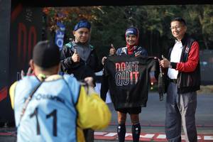 BIB: 
                            <button type="button" onclick="openModal(13611400)" class="btn btn-primary btn-sm float-right btn-popup" data-toggle="modal" data-target=".modal-high-quality">
                        <i class="fas fa-shopping-cart"></i> Add to Cart
                    </button>
                                            <button type="button" onclick="isThisMe(13611400, true)" class="btn btn-success btn-sm float-right btn-popup btn-isme hidden" data-toggle="tooltip" data-placement="bottom" title="นี่คือรูปของคุณใช่ไหม คลิกที่นี่เพื่อเอาเข้าอัลบั้ม">
                        <i class="fas fa-plus"></i> Add to album
                    </button>
                    <button type="button" onclick="isThisMe(13611400, false)" class="btn btn-warning btn-sm float-right btn-popup btn-isnotme hidden">
                        <i class="fas fa-ban"></i> Remove from album
                    </button>