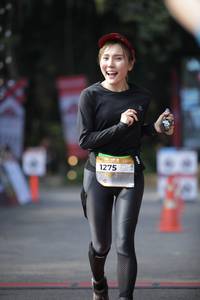 BIB: 
                            <button type="button" onclick="openModal(13616140)" class="btn btn-primary btn-sm float-right btn-popup" data-toggle="modal" data-target=".modal-high-quality">
                        <i class="fas fa-shopping-cart"></i> Add to Cart
                    </button>
                                            <button type="button" onclick="isThisMe(13616140, true)" class="btn btn-success btn-sm float-right btn-popup btn-isme hidden" data-toggle="tooltip" data-placement="bottom" title="นี่คือรูปของคุณใช่ไหม คลิกที่นี่เพื่อเอาเข้าอัลบั้ม">
                        <i class="fas fa-plus"></i> Add to album
                    </button>
                    <button type="button" onclick="isThisMe(13616140, false)" class="btn btn-warning btn-sm float-right btn-popup btn-isnotme hidden">
                        <i class="fas fa-ban"></i> Remove from album
                    </button>