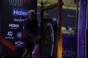 BIB: 
                            <button type="button" onclick="openModal(13634887)" class="btn btn-primary btn-sm float-right btn-popup" data-toggle="modal" data-target=".modal-high-quality">
                        <i class="fas fa-shopping-cart"></i> Add to Cart
                    </button>
                                            <button type="button" onclick="isThisMe(13634887, true)" class="btn btn-success btn-sm float-right btn-popup btn-isme hidden" data-toggle="tooltip" data-placement="bottom" title="นี่คือรูปของคุณใช่ไหม คลิกที่นี่เพื่อเอาเข้าอัลบั้ม">
                        <i class="fas fa-plus"></i> Add to album
                    </button>
                    <button type="button" onclick="isThisMe(13634887, false)" class="btn btn-warning btn-sm float-right btn-popup btn-isnotme hidden">
                        <i class="fas fa-ban"></i> Remove from album
                    </button>