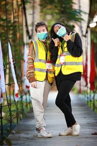 BIB: 
                            <button type="button" onclick="openModal(13574940)" class="btn btn-primary btn-sm float-right btn-popup" data-toggle="modal" data-target=".modal-high-quality">
                        <i class="fas fa-shopping-cart"></i> Add to Cart
                    </button>
                                            <button type="button" onclick="isThisMe(13574940, true)" class="btn btn-success btn-sm float-right btn-popup btn-isme hidden" data-toggle="tooltip" data-placement="bottom" title="นี่คือรูปของคุณใช่ไหม คลิกที่นี่เพื่อเอาเข้าอัลบั้ม">
                        <i class="fas fa-plus"></i> Add to album
                    </button>
                    <button type="button" onclick="isThisMe(13574940, false)" class="btn btn-warning btn-sm float-right btn-popup btn-isnotme hidden">
                        <i class="fas fa-ban"></i> Remove from album
                    </button>