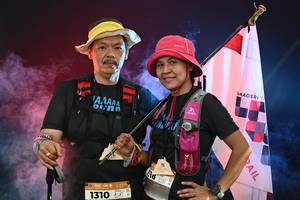 BIB: 
                            <button type="button" onclick="openModal(13679740)" class="btn btn-primary btn-sm float-right btn-popup" data-toggle="modal" data-target=".modal-high-quality">
                        <i class="fas fa-shopping-cart"></i> Add to Cart
                    </button>
                                            <button type="button" onclick="isThisMe(13679740, true)" class="btn btn-success btn-sm float-right btn-popup btn-isme hidden" data-toggle="tooltip" data-placement="bottom" title="นี่คือรูปของคุณใช่ไหม คลิกที่นี่เพื่อเอาเข้าอัลบั้ม">
                        <i class="fas fa-plus"></i> Add to album
                    </button>
                    <button type="button" onclick="isThisMe(13679740, false)" class="btn btn-warning btn-sm float-right btn-popup btn-isnotme hidden">
                        <i class="fas fa-ban"></i> Remove from album
                    </button>