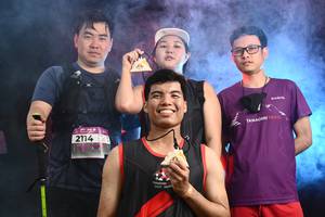 BIB: 
                            <button type="button" onclick="openModal(13679625)" class="btn btn-primary btn-sm float-right btn-popup" data-toggle="modal" data-target=".modal-high-quality">
                        <i class="fas fa-shopping-cart"></i> Add to Cart
                    </button>
                                            <button type="button" onclick="isThisMe(13679625, true)" class="btn btn-success btn-sm float-right btn-popup btn-isme hidden" data-toggle="tooltip" data-placement="bottom" title="นี่คือรูปของคุณใช่ไหม คลิกที่นี่เพื่อเอาเข้าอัลบั้ม">
                        <i class="fas fa-plus"></i> Add to album
                    </button>
                    <button type="button" onclick="isThisMe(13679625, false)" class="btn btn-warning btn-sm float-right btn-popup btn-isnotme hidden">
                        <i class="fas fa-ban"></i> Remove from album
                    </button>