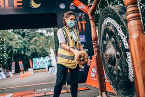 BIB: 
                            <button type="button" onclick="openModal(13689213)" class="btn btn-primary btn-sm float-right btn-popup" data-toggle="modal" data-target=".modal-high-quality">
                        <i class="fas fa-shopping-cart"></i> Add to Cart
                    </button>
                                            <button type="button" onclick="isThisMe(13689213, true)" class="btn btn-success btn-sm float-right btn-popup btn-isme hidden" data-toggle="tooltip" data-placement="bottom" title="นี่คือรูปของคุณใช่ไหม คลิกที่นี่เพื่อเอาเข้าอัลบั้ม">
                        <i class="fas fa-plus"></i> Add to album
                    </button>
                    <button type="button" onclick="isThisMe(13689213, false)" class="btn btn-warning btn-sm float-right btn-popup btn-isnotme hidden">
                        <i class="fas fa-ban"></i> Remove from album
                    </button>