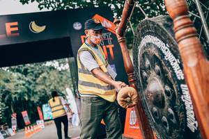 BIB: 
                            <button type="button" onclick="openModal(13689243)" class="btn btn-primary btn-sm float-right btn-popup" data-toggle="modal" data-target=".modal-high-quality">
                        <i class="fas fa-shopping-cart"></i> Add to Cart
                    </button>
                                            <button type="button" onclick="isThisMe(13689243, true)" class="btn btn-success btn-sm float-right btn-popup btn-isme hidden" data-toggle="tooltip" data-placement="bottom" title="นี่คือรูปของคุณใช่ไหม คลิกที่นี่เพื่อเอาเข้าอัลบั้ม">
                        <i class="fas fa-plus"></i> Add to album
                    </button>
                    <button type="button" onclick="isThisMe(13689243, false)" class="btn btn-warning btn-sm float-right btn-popup btn-isnotme hidden">
                        <i class="fas fa-ban"></i> Remove from album
                    </button>