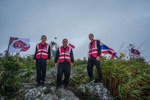 BIB: 
                            <button type="button" onclick="openModal(18519518)" class="btn btn-primary btn-sm float-right btn-popup" data-toggle="modal" data-target=".modal-high-quality">
                        <i class="fas fa-shopping-cart"></i> Add to Cart
                    </button>
                                            <button type="button" onclick="isThisMe(18519518, true)" class="btn btn-success btn-sm float-right btn-popup btn-isme hidden" data-toggle="tooltip" data-placement="bottom" title="นี่คือรูปของคุณใช่ไหม คลิกที่นี่เพื่อเอาเข้าอัลบั้ม">
                        <i class="fas fa-plus"></i> Add to album
                    </button>
                    <button type="button" onclick="isThisMe(18519518, false)" class="btn btn-warning btn-sm float-right btn-popup btn-isnotme hidden">
                        <i class="fas fa-ban"></i> Remove from album
                    </button>