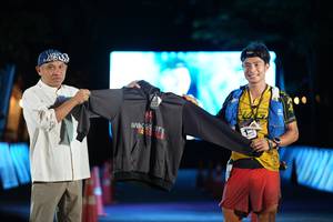 BIB: 
                            <button type="button" onclick="openModal(18467005)" class="btn btn-primary btn-sm float-right btn-popup" data-toggle="modal" data-target=".modal-high-quality">
                        <i class="fas fa-shopping-cart"></i> Add to Cart
                    </button>
                                            <button type="button" onclick="isThisMe(18467005, true)" class="btn btn-success btn-sm float-right btn-popup btn-isme hidden" data-toggle="tooltip" data-placement="bottom" title="นี่คือรูปของคุณใช่ไหม คลิกที่นี่เพื่อเอาเข้าอัลบั้ม">
                        <i class="fas fa-plus"></i> Add to album
                    </button>
                    <button type="button" onclick="isThisMe(18467005, false)" class="btn btn-warning btn-sm float-right btn-popup btn-isnotme hidden">
                        <i class="fas fa-ban"></i> Remove from album
                    </button>