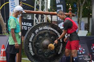 BIB: 
                            <button type="button" onclick="openModal(18466749)" class="btn btn-primary btn-sm float-right btn-popup" data-toggle="modal" data-target=".modal-high-quality">
                        <i class="fas fa-shopping-cart"></i> Add to Cart
                    </button>
                                            <button type="button" onclick="isThisMe(18466749, true)" class="btn btn-success btn-sm float-right btn-popup btn-isme hidden" data-toggle="tooltip" data-placement="bottom" title="นี่คือรูปของคุณใช่ไหม คลิกที่นี่เพื่อเอาเข้าอัลบั้ม">
                        <i class="fas fa-plus"></i> Add to album
                    </button>
                    <button type="button" onclick="isThisMe(18466749, false)" class="btn btn-warning btn-sm float-right btn-popup btn-isnotme hidden">
                        <i class="fas fa-ban"></i> Remove from album
                    </button>