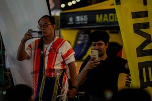 BIB: 
                            <button type="button" onclick="openModal(19590822)" class="btn btn-primary btn-sm float-right btn-popup" data-toggle="modal" data-target=".modal-high-quality">
                        <i class="fas fa-shopping-cart"></i> Add to Cart
                    </button>
                                            <button type="button" onclick="isThisMe(19590822, true)" class="btn btn-success btn-sm float-right btn-popup btn-isme hidden" data-toggle="tooltip" data-placement="bottom" title="นี่คือรูปของคุณใช่ไหม คลิกที่นี่เพื่อเอาเข้าอัลบั้ม">
                        <i class="fas fa-plus"></i> Add to album
                    </button>
                    <button type="button" onclick="isThisMe(19590822, false)" class="btn btn-warning btn-sm float-right btn-popup btn-isnotme hidden">
                        <i class="fas fa-ban"></i> Remove from album
                    </button>