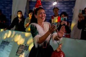 BIB: 
                            <button type="button" onclick="openModal(19590829)" class="btn btn-primary btn-sm float-right btn-popup" data-toggle="modal" data-target=".modal-high-quality">
                        <i class="fas fa-shopping-cart"></i> Add to Cart
                    </button>
                                            <button type="button" onclick="isThisMe(19590829, true)" class="btn btn-success btn-sm float-right btn-popup btn-isme hidden" data-toggle="tooltip" data-placement="bottom" title="นี่คือรูปของคุณใช่ไหม คลิกที่นี่เพื่อเอาเข้าอัลบั้ม">
                        <i class="fas fa-plus"></i> Add to album
                    </button>
                    <button type="button" onclick="isThisMe(19590829, false)" class="btn btn-warning btn-sm float-right btn-popup btn-isnotme hidden">
                        <i class="fas fa-ban"></i> Remove from album
                    </button>