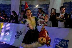 BIB: 
                            <button type="button" onclick="openModal(19590824)" class="btn btn-primary btn-sm float-right btn-popup" data-toggle="modal" data-target=".modal-high-quality">
                        <i class="fas fa-shopping-cart"></i> Add to Cart
                    </button>
                                            <button type="button" onclick="isThisMe(19590824, true)" class="btn btn-success btn-sm float-right btn-popup btn-isme hidden" data-toggle="tooltip" data-placement="bottom" title="นี่คือรูปของคุณใช่ไหม คลิกที่นี่เพื่อเอาเข้าอัลบั้ม">
                        <i class="fas fa-plus"></i> Add to album
                    </button>
                    <button type="button" onclick="isThisMe(19590824, false)" class="btn btn-warning btn-sm float-right btn-popup btn-isnotme hidden">
                        <i class="fas fa-ban"></i> Remove from album
                    </button>