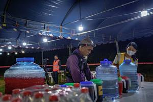 BIB: 
                            <button type="button" onclick="openModal(19589654)" class="btn btn-primary btn-sm float-right btn-popup" data-toggle="modal" data-target=".modal-high-quality">
                        <i class="fas fa-shopping-cart"></i> Add to Cart
                    </button>
                                            <button type="button" onclick="isThisMe(19589654, true)" class="btn btn-success btn-sm float-right btn-popup btn-isme hidden" data-toggle="tooltip" data-placement="bottom" title="นี่คือรูปของคุณใช่ไหม คลิกที่นี่เพื่อเอาเข้าอัลบั้ม">
                        <i class="fas fa-plus"></i> Add to album
                    </button>
                    <button type="button" onclick="isThisMe(19589654, false)" class="btn btn-warning btn-sm float-right btn-popup btn-isnotme hidden">
                        <i class="fas fa-ban"></i> Remove from album
                    </button>