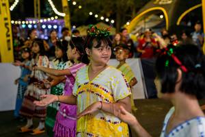 BIB: 
                            <button type="button" onclick="openModal(19590846)" class="btn btn-primary btn-sm float-right btn-popup" data-toggle="modal" data-target=".modal-high-quality">
                        <i class="fas fa-shopping-cart"></i> Add to Cart
                    </button>
                                            <button type="button" onclick="isThisMe(19590846, true)" class="btn btn-success btn-sm float-right btn-popup btn-isme hidden" data-toggle="tooltip" data-placement="bottom" title="นี่คือรูปของคุณใช่ไหม คลิกที่นี่เพื่อเอาเข้าอัลบั้ม">
                        <i class="fas fa-plus"></i> Add to album
                    </button>
                    <button type="button" onclick="isThisMe(19590846, false)" class="btn btn-warning btn-sm float-right btn-popup btn-isnotme hidden">
                        <i class="fas fa-ban"></i> Remove from album
                    </button>