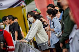 BIB: 
                            <button type="button" onclick="openModal(19590207)" class="btn btn-primary btn-sm float-right btn-popup" data-toggle="modal" data-target=".modal-high-quality">
                        <i class="fas fa-shopping-cart"></i> Add to Cart
                    </button>
                                            <button type="button" onclick="isThisMe(19590207, true)" class="btn btn-success btn-sm float-right btn-popup btn-isme hidden" data-toggle="tooltip" data-placement="bottom" title="นี่คือรูปของคุณใช่ไหม คลิกที่นี่เพื่อเอาเข้าอัลบั้ม">
                        <i class="fas fa-plus"></i> Add to album
                    </button>
                    <button type="button" onclick="isThisMe(19590207, false)" class="btn btn-warning btn-sm float-right btn-popup btn-isnotme hidden">
                        <i class="fas fa-ban"></i> Remove from album
                    </button>