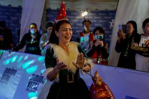 BIB: 
                            <button type="button" onclick="openModal(19590831)" class="btn btn-primary btn-sm float-right btn-popup" data-toggle="modal" data-target=".modal-high-quality">
                        <i class="fas fa-shopping-cart"></i> Add to Cart
                    </button>
                                            <button type="button" onclick="isThisMe(19590831, true)" class="btn btn-success btn-sm float-right btn-popup btn-isme hidden" data-toggle="tooltip" data-placement="bottom" title="นี่คือรูปของคุณใช่ไหม คลิกที่นี่เพื่อเอาเข้าอัลบั้ม">
                        <i class="fas fa-plus"></i> Add to album
                    </button>
                    <button type="button" onclick="isThisMe(19590831, false)" class="btn btn-warning btn-sm float-right btn-popup btn-isnotme hidden">
                        <i class="fas fa-ban"></i> Remove from album
                    </button>