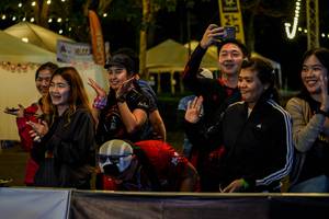 BIB: 
                            <button type="button" onclick="openModal(19590827)" class="btn btn-primary btn-sm float-right btn-popup" data-toggle="modal" data-target=".modal-high-quality">
                        <i class="fas fa-shopping-cart"></i> Add to Cart
                    </button>
                                            <button type="button" onclick="isThisMe(19590827, true)" class="btn btn-success btn-sm float-right btn-popup btn-isme hidden" data-toggle="tooltip" data-placement="bottom" title="นี่คือรูปของคุณใช่ไหม คลิกที่นี่เพื่อเอาเข้าอัลบั้ม">
                        <i class="fas fa-plus"></i> Add to album
                    </button>
                    <button type="button" onclick="isThisMe(19590827, false)" class="btn btn-warning btn-sm float-right btn-popup btn-isnotme hidden">
                        <i class="fas fa-ban"></i> Remove from album
                    </button>