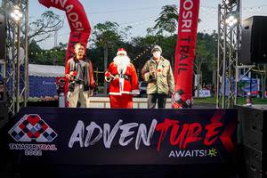 BIB: 
                            <button type="button" onclick="openModal(19593015)" class="btn btn-primary btn-sm float-right btn-popup" data-toggle="modal" data-target=".modal-high-quality">
                        <i class="fas fa-shopping-cart"></i> Add to Cart
                    </button>
                                            <button type="button" onclick="isThisMe(19593015, true)" class="btn btn-success btn-sm float-right btn-popup btn-isme hidden" data-toggle="tooltip" data-placement="bottom" title="นี่คือรูปของคุณใช่ไหม คลิกที่นี่เพื่อเอาเข้าอัลบั้ม">
                        <i class="fas fa-plus"></i> Add to album
                    </button>
                    <button type="button" onclick="isThisMe(19593015, false)" class="btn btn-warning btn-sm float-right btn-popup btn-isnotme hidden">
                        <i class="fas fa-ban"></i> Remove from album
                    </button>