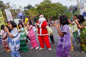 BIB: 
                            <button type="button" onclick="openModal(19593164)" class="btn btn-primary btn-sm float-right btn-popup" data-toggle="modal" data-target=".modal-high-quality">
                        <i class="fas fa-shopping-cart"></i> Add to Cart
                    </button>
                                            <button type="button" onclick="isThisMe(19593164, true)" class="btn btn-success btn-sm float-right btn-popup btn-isme hidden" data-toggle="tooltip" data-placement="bottom" title="นี่คือรูปของคุณใช่ไหม คลิกที่นี่เพื่อเอาเข้าอัลบั้ม">
                        <i class="fas fa-plus"></i> Add to album
                    </button>
                    <button type="button" onclick="isThisMe(19593164, false)" class="btn btn-warning btn-sm float-right btn-popup btn-isnotme hidden">
                        <i class="fas fa-ban"></i> Remove from album
                    </button>