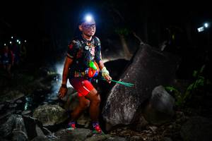 BIB: 
                            <button type="button" onclick="openModal(19452172)" class="btn btn-primary btn-sm float-right btn-popup" data-toggle="modal" data-target=".modal-high-quality">
                        <i class="fas fa-shopping-cart"></i> Add to Cart
                    </button>
                                            <button type="button" onclick="isThisMe(19452172, true)" class="btn btn-success btn-sm float-right btn-popup btn-isme hidden" data-toggle="tooltip" data-placement="bottom" title="นี่คือรูปของคุณใช่ไหม คลิกที่นี่เพื่อเอาเข้าอัลบั้ม">
                        <i class="fas fa-plus"></i> Add to album
                    </button>
                    <button type="button" onclick="isThisMe(19452172, false)" class="btn btn-warning btn-sm float-right btn-popup btn-isnotme hidden">
                        <i class="fas fa-ban"></i> Remove from album
                    </button>