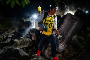 BIB: 
                            <button type="button" onclick="openModal(19450992)" class="btn btn-primary btn-sm float-right btn-popup" data-toggle="modal" data-target=".modal-high-quality">
                        <i class="fas fa-shopping-cart"></i> Add to Cart
                    </button>
                                            <button type="button" onclick="isThisMe(19450992, true)" class="btn btn-success btn-sm float-right btn-popup btn-isme hidden" data-toggle="tooltip" data-placement="bottom" title="นี่คือรูปของคุณใช่ไหม คลิกที่นี่เพื่อเอาเข้าอัลบั้ม">
                        <i class="fas fa-plus"></i> Add to album
                    </button>
                    <button type="button" onclick="isThisMe(19450992, false)" class="btn btn-warning btn-sm float-right btn-popup btn-isnotme hidden">
                        <i class="fas fa-ban"></i> Remove from album
                    </button>