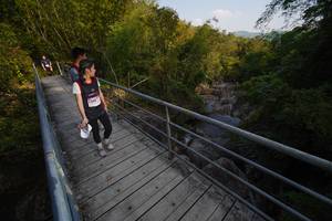 BIB: 
                            <button type="button" onclick="openModal(19534182)" class="btn btn-primary btn-sm float-right btn-popup" data-toggle="modal" data-target=".modal-high-quality">
                        <i class="fas fa-shopping-cart"></i> Add to Cart
                    </button>
                                            <button type="button" onclick="isThisMe(19534182, true)" class="btn btn-success btn-sm float-right btn-popup btn-isme hidden" data-toggle="tooltip" data-placement="bottom" title="นี่คือรูปของคุณใช่ไหม คลิกที่นี่เพื่อเอาเข้าอัลบั้ม">
                        <i class="fas fa-plus"></i> Add to album
                    </button>
                    <button type="button" onclick="isThisMe(19534182, false)" class="btn btn-warning btn-sm float-right btn-popup btn-isnotme hidden">
                        <i class="fas fa-ban"></i> Remove from album
                    </button>