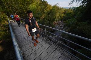 BIB: 
                            <button type="button" onclick="openModal(19534295)" class="btn btn-primary btn-sm float-right btn-popup" data-toggle="modal" data-target=".modal-high-quality">
                        <i class="fas fa-shopping-cart"></i> Add to Cart
                    </button>
                                            <button type="button" onclick="isThisMe(19534295, true)" class="btn btn-success btn-sm float-right btn-popup btn-isme hidden" data-toggle="tooltip" data-placement="bottom" title="นี่คือรูปของคุณใช่ไหม คลิกที่นี่เพื่อเอาเข้าอัลบั้ม">
                        <i class="fas fa-plus"></i> Add to album
                    </button>
                    <button type="button" onclick="isThisMe(19534295, false)" class="btn btn-warning btn-sm float-right btn-popup btn-isnotme hidden">
                        <i class="fas fa-ban"></i> Remove from album
                    </button>