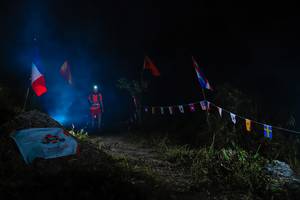 BIB: 
                            <button type="button" onclick="openModal(19527374)" class="btn btn-primary btn-sm float-right btn-popup" data-toggle="modal" data-target=".modal-high-quality">
                        <i class="fas fa-shopping-cart"></i> Add to Cart
                    </button>
                                            <button type="button" onclick="isThisMe(19527374, true)" class="btn btn-success btn-sm float-right btn-popup btn-isme hidden" data-toggle="tooltip" data-placement="bottom" title="นี่คือรูปของคุณใช่ไหม คลิกที่นี่เพื่อเอาเข้าอัลบั้ม">
                        <i class="fas fa-plus"></i> Add to album
                    </button>
                    <button type="button" onclick="isThisMe(19527374, false)" class="btn btn-warning btn-sm float-right btn-popup btn-isnotme hidden">
                        <i class="fas fa-ban"></i> Remove from album
                    </button>