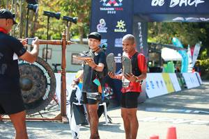 BIB: 
                            <button type="button" onclick="openModal(19572767)" class="btn btn-primary btn-sm float-right btn-popup" data-toggle="modal" data-target=".modal-high-quality">
                        <i class="fas fa-shopping-cart"></i> Add to Cart
                    </button>
                                            <button type="button" onclick="isThisMe(19572767, true)" class="btn btn-success btn-sm float-right btn-popup btn-isme hidden" data-toggle="tooltip" data-placement="bottom" title="นี่คือรูปของคุณใช่ไหม คลิกที่นี่เพื่อเอาเข้าอัลบั้ม">
                        <i class="fas fa-plus"></i> Add to album
                    </button>
                    <button type="button" onclick="isThisMe(19572767, false)" class="btn btn-warning btn-sm float-right btn-popup btn-isnotme hidden">
                        <i class="fas fa-ban"></i> Remove from album
                    </button>