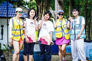 BIB: 
                            <button type="button" onclick="openModal(22219928)" class="btn btn-primary btn-sm float-right btn-popup" data-toggle="modal" data-target=".modal-high-quality">
                        <i class="fas fa-shopping-cart"></i> Add to Cart
                    </button>
                                            <button type="button" onclick="isThisMe(22219928, true)" class="btn btn-success btn-sm float-right btn-popup btn-isme hidden" data-toggle="tooltip" data-placement="bottom" title="นี่คือรูปของคุณใช่ไหม คลิกที่นี่เพื่อเอาเข้าอัลบั้ม">
                        <i class="fas fa-plus"></i> Add to album
                    </button>
                    <button type="button" onclick="isThisMe(22219928, false)" class="btn btn-warning btn-sm float-right btn-popup btn-isnotme hidden">
                        <i class="fas fa-ban"></i> Remove from album
                    </button>