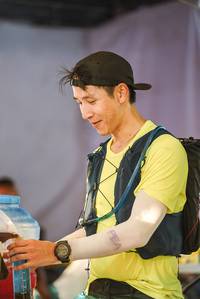 BIB: 
                            <button type="button" onclick="openModal(25206024)" class="btn btn-primary btn-sm float-right btn-popup" data-toggle="modal" data-target=".modal-high-quality">
                        <i class="fas fa-shopping-cart"></i> Add to Cart
                    </button>
                                            <button type="button" onclick="isThisMe(25206024, true)" class="btn btn-success btn-sm float-right btn-popup btn-isme hidden" data-toggle="tooltip" data-placement="bottom" title="นี่คือรูปของคุณใช่ไหม คลิกที่นี่เพื่อเอาเข้าอัลบั้ม">
                        <i class="fas fa-plus"></i> Add to album
                    </button>
                    <button type="button" onclick="isThisMe(25206024, false)" class="btn btn-warning btn-sm float-right btn-popup btn-isnotme hidden">
                        <i class="fas fa-ban"></i> Remove from album
                    </button>