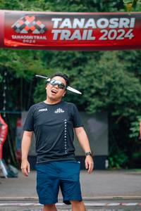 BIB: 
                            <button type="button" onclick="openModal(25071415)" class="btn btn-primary btn-sm float-right btn-popup" data-toggle="modal" data-target=".modal-high-quality">
                        <i class="fas fa-shopping-cart"></i> Add to Cart
                    </button>
                                            <button type="button" onclick="isThisMe(25071415, true)" class="btn btn-success btn-sm float-right btn-popup btn-isme hidden" data-toggle="tooltip" data-placement="bottom" title="นี่คือรูปของคุณใช่ไหม คลิกที่นี่เพื่อเอาเข้าอัลบั้ม">
                        <i class="fas fa-plus"></i> Add to album
                    </button>
                    <button type="button" onclick="isThisMe(25071415, false)" class="btn btn-warning btn-sm float-right btn-popup btn-isnotme hidden">
                        <i class="fas fa-ban"></i> Remove from album
                    </button>