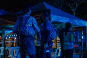 BIB: 
                            <button type="button" onclick="openModal(25073542)" class="btn btn-primary btn-sm float-right btn-popup" data-toggle="modal" data-target=".modal-high-quality">
                        <i class="fas fa-shopping-cart"></i> Add to Cart
                    </button>
                                            <button type="button" onclick="isThisMe(25073542, true)" class="btn btn-success btn-sm float-right btn-popup btn-isme hidden" data-toggle="tooltip" data-placement="bottom" title="นี่คือรูปของคุณใช่ไหม คลิกที่นี่เพื่อเอาเข้าอัลบั้ม">
                        <i class="fas fa-plus"></i> Add to album
                    </button>
                    <button type="button" onclick="isThisMe(25073542, false)" class="btn btn-warning btn-sm float-right btn-popup btn-isnotme hidden">
                        <i class="fas fa-ban"></i> Remove from album
                    </button>