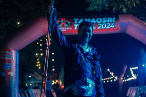 BIB: 
                            <button type="button" onclick="openModal(25073944)" class="btn btn-primary btn-sm float-right btn-popup" data-toggle="modal" data-target=".modal-high-quality">
                        <i class="fas fa-shopping-cart"></i> Add to Cart
                    </button>
                                            <button type="button" onclick="isThisMe(25073944, true)" class="btn btn-success btn-sm float-right btn-popup btn-isme hidden" data-toggle="tooltip" data-placement="bottom" title="นี่คือรูปของคุณใช่ไหม คลิกที่นี่เพื่อเอาเข้าอัลบั้ม">
                        <i class="fas fa-plus"></i> Add to album
                    </button>
                    <button type="button" onclick="isThisMe(25073944, false)" class="btn btn-warning btn-sm float-right btn-popup btn-isnotme hidden">
                        <i class="fas fa-ban"></i> Remove from album
                    </button>