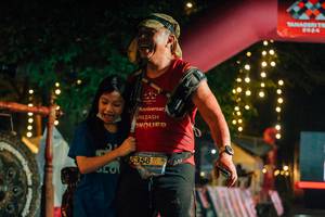 BIB: 
                            <button type="button" onclick="openModal(25073483)" class="btn btn-primary btn-sm float-right btn-popup" data-toggle="modal" data-target=".modal-high-quality">
                        <i class="fas fa-shopping-cart"></i> Add to Cart
                    </button>
                                            <button type="button" onclick="isThisMe(25073483, true)" class="btn btn-success btn-sm float-right btn-popup btn-isme hidden" data-toggle="tooltip" data-placement="bottom" title="นี่คือรูปของคุณใช่ไหม คลิกที่นี่เพื่อเอาเข้าอัลบั้ม">
                        <i class="fas fa-plus"></i> Add to album
                    </button>
                    <button type="button" onclick="isThisMe(25073483, false)" class="btn btn-warning btn-sm float-right btn-popup btn-isnotme hidden">
                        <i class="fas fa-ban"></i> Remove from album
                    </button>