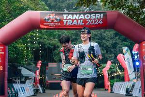 BIB: 
                            <button type="button" onclick="openModal(25077570)" class="btn btn-primary btn-sm float-right btn-popup" data-toggle="modal" data-target=".modal-high-quality">
                        <i class="fas fa-shopping-cart"></i> Add to Cart
                    </button>
                                            <button type="button" onclick="isThisMe(25077570, true)" class="btn btn-success btn-sm float-right btn-popup btn-isme hidden" data-toggle="tooltip" data-placement="bottom" title="นี่คือรูปของคุณใช่ไหม คลิกที่นี่เพื่อเอาเข้าอัลบั้ม">
                        <i class="fas fa-plus"></i> Add to album
                    </button>
                    <button type="button" onclick="isThisMe(25077570, false)" class="btn btn-warning btn-sm float-right btn-popup btn-isnotme hidden">
                        <i class="fas fa-ban"></i> Remove from album
                    </button>