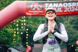 BIB: 
                            <button type="button" onclick="openModal(25079770)" class="btn btn-primary btn-sm float-right btn-popup" data-toggle="modal" data-target=".modal-high-quality">
                        <i class="fas fa-shopping-cart"></i> Add to Cart
                    </button>
                                            <button type="button" onclick="isThisMe(25079770, true)" class="btn btn-success btn-sm float-right btn-popup btn-isme hidden" data-toggle="tooltip" data-placement="bottom" title="นี่คือรูปของคุณใช่ไหม คลิกที่นี่เพื่อเอาเข้าอัลบั้ม">
                        <i class="fas fa-plus"></i> Add to album
                    </button>
                    <button type="button" onclick="isThisMe(25079770, false)" class="btn btn-warning btn-sm float-right btn-popup btn-isnotme hidden">
                        <i class="fas fa-ban"></i> Remove from album
                    </button>