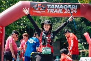 BIB: 
                            <button type="button" onclick="openModal(25082124)" class="btn btn-primary btn-sm float-right btn-popup" data-toggle="modal" data-target=".modal-high-quality">
                        <i class="fas fa-shopping-cart"></i> Add to Cart
                    </button>
                                            <button type="button" onclick="isThisMe(25082124, true)" class="btn btn-success btn-sm float-right btn-popup btn-isme hidden" data-toggle="tooltip" data-placement="bottom" title="นี่คือรูปของคุณใช่ไหม คลิกที่นี่เพื่อเอาเข้าอัลบั้ม">
                        <i class="fas fa-plus"></i> Add to album
                    </button>
                    <button type="button" onclick="isThisMe(25082124, false)" class="btn btn-warning btn-sm float-right btn-popup btn-isnotme hidden">
                        <i class="fas fa-ban"></i> Remove from album
                    </button>