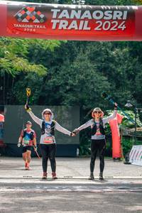 BIB: 
                            <button type="button" onclick="openModal(25088933)" class="btn btn-primary btn-sm float-right btn-popup" data-toggle="modal" data-target=".modal-high-quality">
                        <i class="fas fa-shopping-cart"></i> Add to Cart
                    </button>
                                            <button type="button" onclick="isThisMe(25088933, true)" class="btn btn-success btn-sm float-right btn-popup btn-isme hidden" data-toggle="tooltip" data-placement="bottom" title="นี่คือรูปของคุณใช่ไหม คลิกที่นี่เพื่อเอาเข้าอัลบั้ม">
                        <i class="fas fa-plus"></i> Add to album
                    </button>
                    <button type="button" onclick="isThisMe(25088933, false)" class="btn btn-warning btn-sm float-right btn-popup btn-isnotme hidden">
                        <i class="fas fa-ban"></i> Remove from album
                    </button>